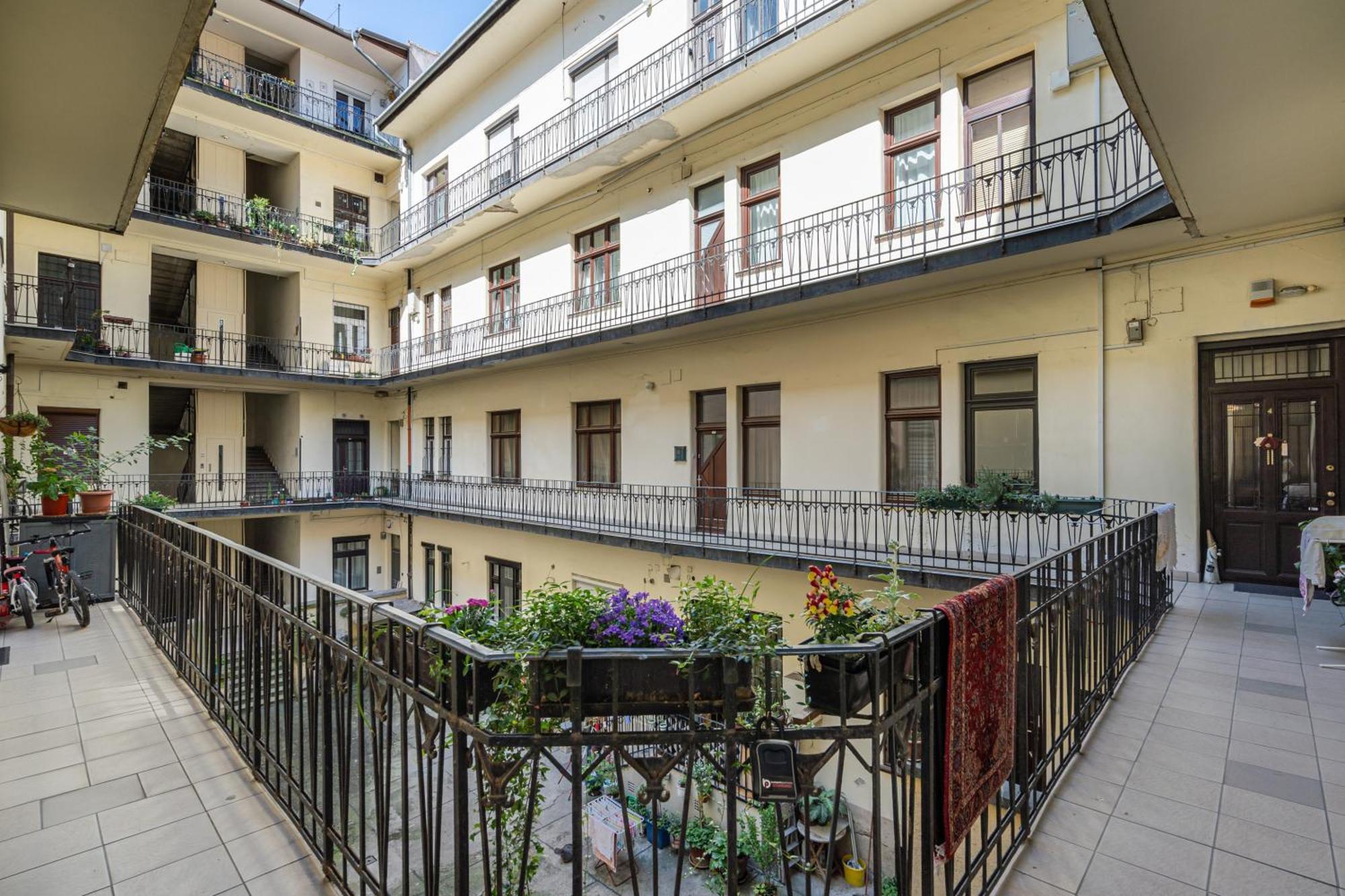 Castle Chainbridge Apartment Budapest Exteriör bild